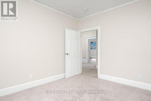 64 Picton Main St, Prince Edward County, ON - Indoor Photo Showing Other Room