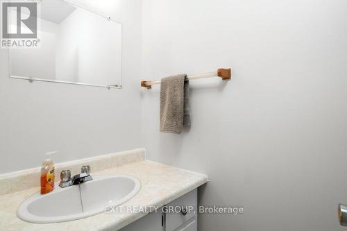 64 Picton Main St, Prince Edward County, ON - Indoor Photo Showing Bathroom