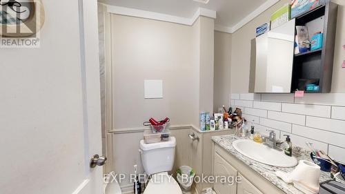 553 Quebec Street, London, ON - Indoor Photo Showing Bathroom