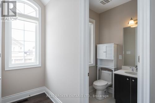 2163 Vineland Crescent, Oakville, ON - Indoor Photo Showing Bathroom