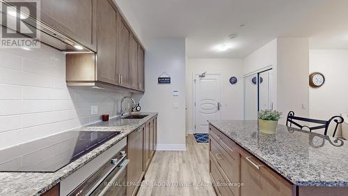 208 - 9085 Jane Street, Vaughan, ON - Indoor Photo Showing Kitchen With Upgraded Kitchen