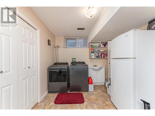 27 Preston Crescent, Enderby, BC - Indoor Photo Showing Laundry Room