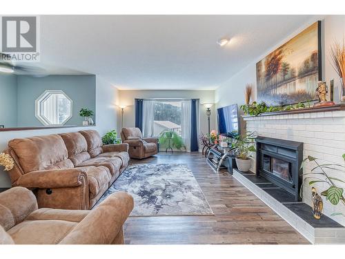 27 Preston Crescent, Enderby, BC - Indoor Photo Showing Living Room With Fireplace