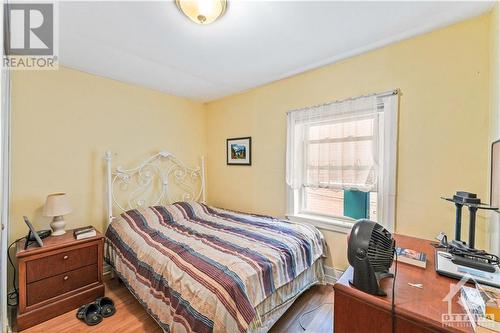 185 Guigues Avenue, Ottawa, ON - Indoor Photo Showing Bedroom