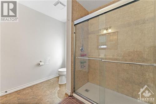 185 Guigues Avenue, Ottawa, ON - Indoor Photo Showing Bathroom