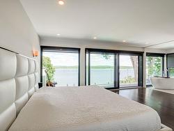 Master bedroom - 