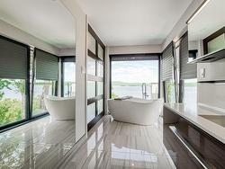 Ensuite bathroom - 