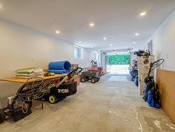 Garage - 