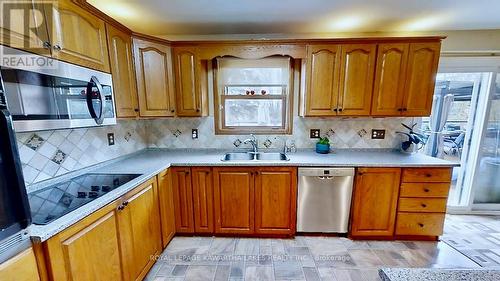 21 Trent View Rd, Kawartha Lakes, ON - Indoor Photo Showing Kitchen With Double Sink