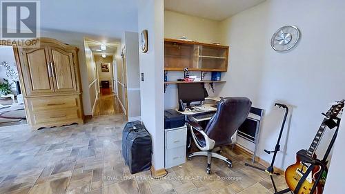 21 Trent View Rd, Kawartha Lakes, ON - Indoor Photo Showing Office