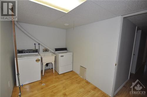 25 Barclay Street, Carleton Place, ON - Indoor Photo Showing Laundry Room