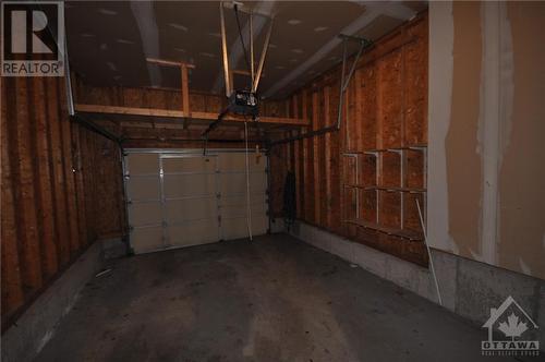 25 Barclay Street, Carleton Place, ON - Indoor Photo Showing Garage