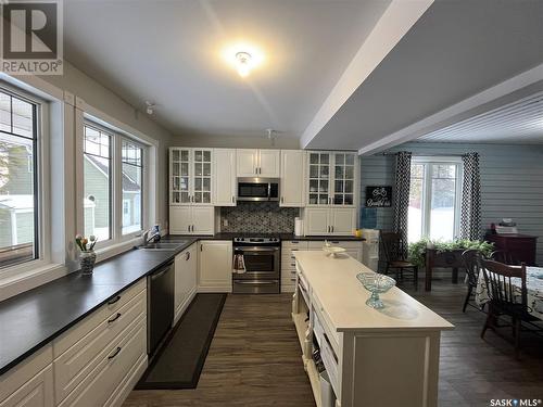 20 Nipew Place, Candle Lake, SK - Indoor Photo Showing Kitchen