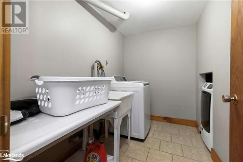 1096 Sandwood Road, Utterson, ON - Indoor Photo Showing Laundry Room