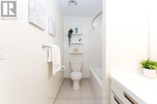 #3207 -28 Ted Rogers Way, Toronto, ON - Indoor Photo Showing Bathroom
