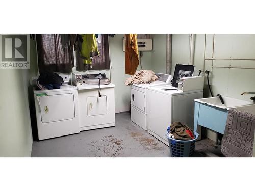 2108-2112 Tamarack Street, Prince George, BC - Indoor Photo Showing Laundry Room