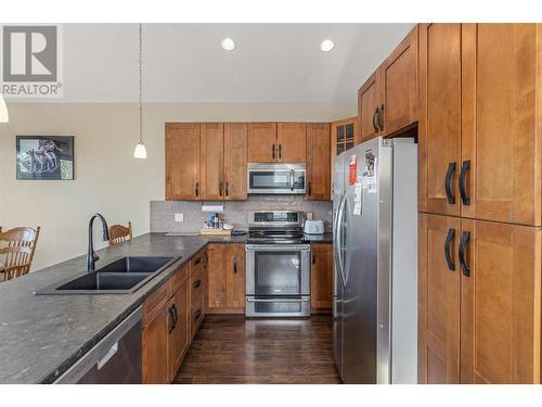 1258 Bergamot Avenue, Kelowna, BC - Indoor Photo Showing Kitchen With Stainless Steel Kitchen With Double Sink