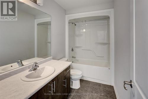 39 Sycamore St, Welland, ON - Indoor Photo Showing Bathroom