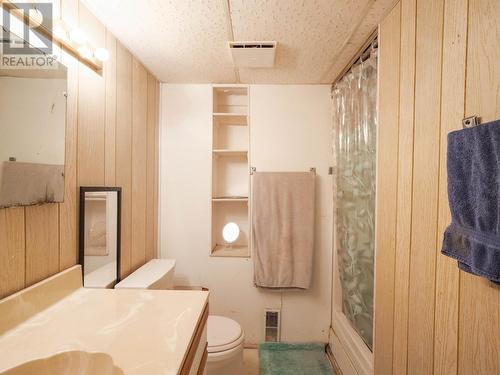 1255 Moffat Avenue, Quesnel, BC - Indoor Photo Showing Bathroom