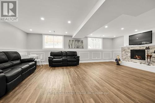 374 Limeridge Road E, Hamilton, ON - Indoor Photo Showing Living Room With Fireplace