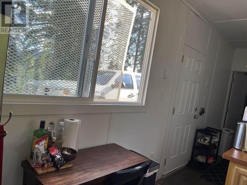 8541 24 Highway, 100 Mile House, BC - Indoor Photo Showing Other Room