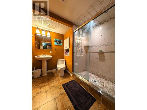 2568 Abbott Crescent, Prince George, BC - Indoor Photo Showing Bathroom