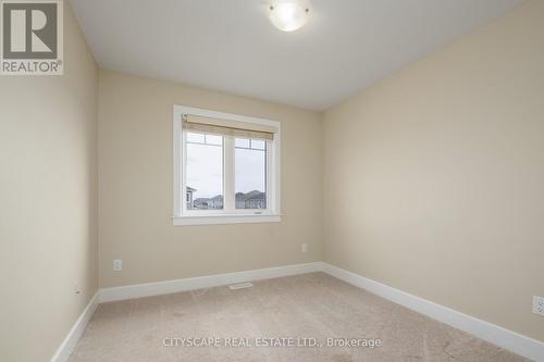 164 Dr Richard James Cres, Loyalist, ON - Indoor Photo Showing Other Room
