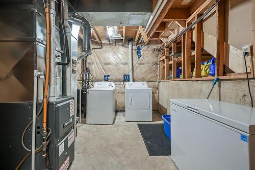 374 Limeridge Road E, Hamilton, ON - Indoor Photo Showing Laundry Room