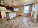427 7Th Avenue Nw, Swift Current, SK  - Indoor Photo Showing Kitchen 