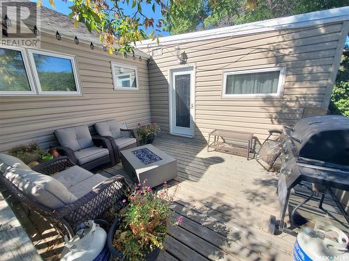 427 7Th Avenue Nw, Swift Current, SK - Outdoor With Deck Patio Veranda