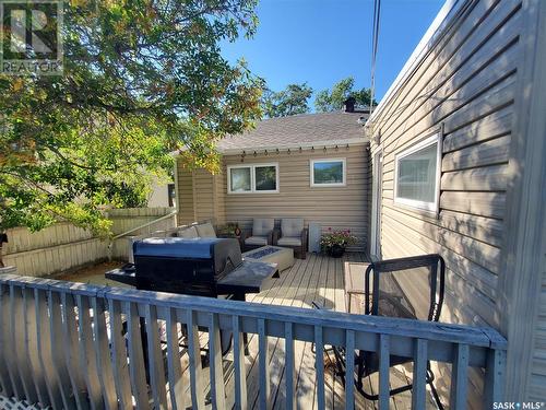 427 7Th Avenue Nw, Swift Current, SK - Outdoor With Deck Patio Veranda With Exterior