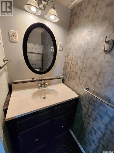 304 Front Street, Wolseley, SK - Indoor Photo Showing Bathroom