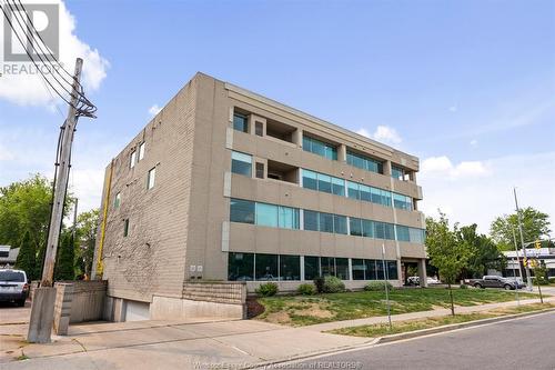 1500 Ouellette Unit# 303, Windsor, ON - Outdoor