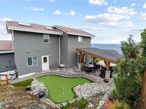 198 Heritage Dr, Nanaimo, BC - Outdoor With Exterior