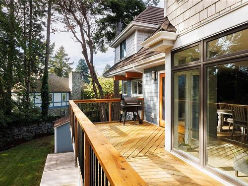 3960 Wedgepoint Terr, Saanich, BC - Outdoor With Deck Patio Veranda With Exterior