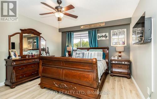 78 Simmons Boulevard, Brampton, ON - Indoor Photo Showing Bedroom