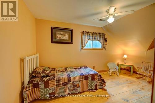 46 Burys Green Road, Kawartha Lakes, ON - Indoor Photo Showing Bedroom