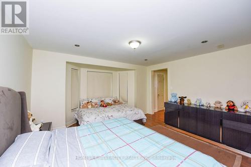 14707 Dixie Rd, Caledon, ON - Indoor Photo Showing Bedroom