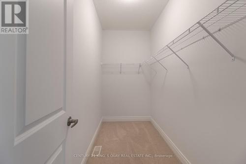 38 Tipp Dr, Richmond Hill, ON - Indoor With Storage