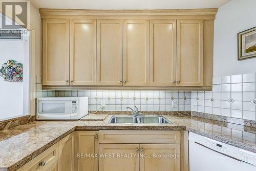 #Ph5 -3650 Kaneff Cres, Mississauga, ON - Indoor Photo Showing Kitchen With Double Sink
