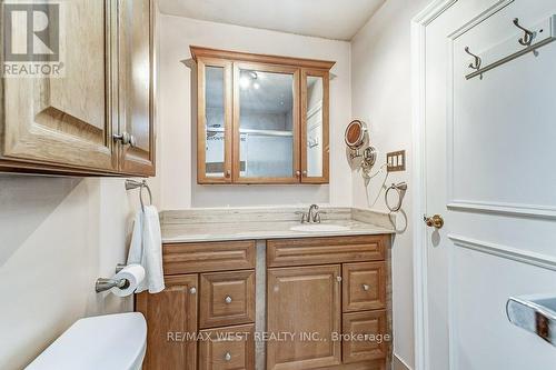 #Ph5 -3650 Kaneff Cres, Mississauga, ON - Indoor Photo Showing Bathroom