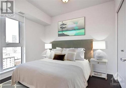 179 Metcalfe Street Unit#1510, Ottawa, ON - Indoor Photo Showing Bedroom