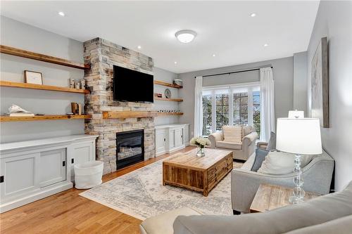 175 Oakhill Place, Ancaster, ON - Indoor Photo Showing Living Room With Fireplace