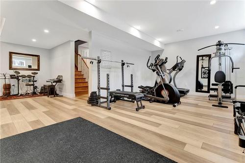 175 Oakhill Place, Ancaster, ON - Indoor Photo Showing Gym Room
