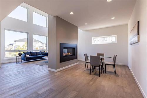 412 Cherrywood Road, Winnipeg, MB - Indoor With Fireplace