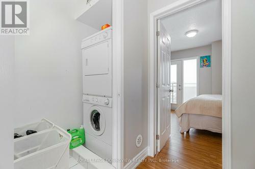 51 - 60 Fairwood Circle, Brampton, ON - Indoor Photo Showing Laundry Room
