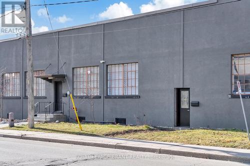 360 Brock Street, Brantford, ON 