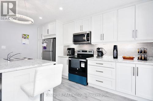 25 - 61 Vienna Road, Tillsonburg, ON - Indoor Photo Showing Kitchen With Upgraded Kitchen