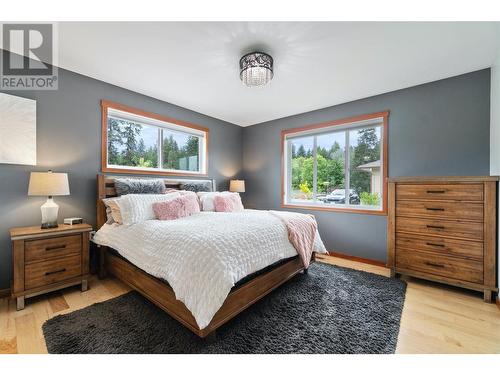 4140 20 Street Ne, Salmon Arm, BC - Indoor Photo Showing Bedroom