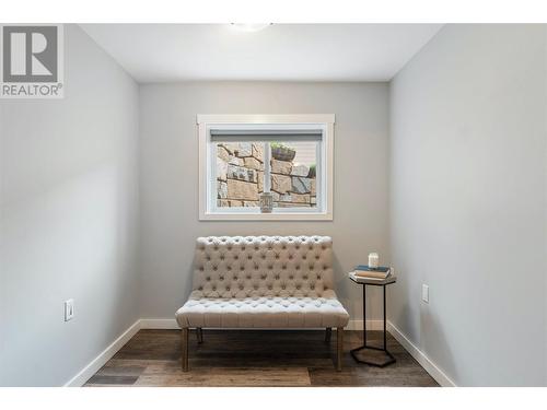 4140 20 Street Ne, Salmon Arm, BC - Indoor Photo Showing Bedroom